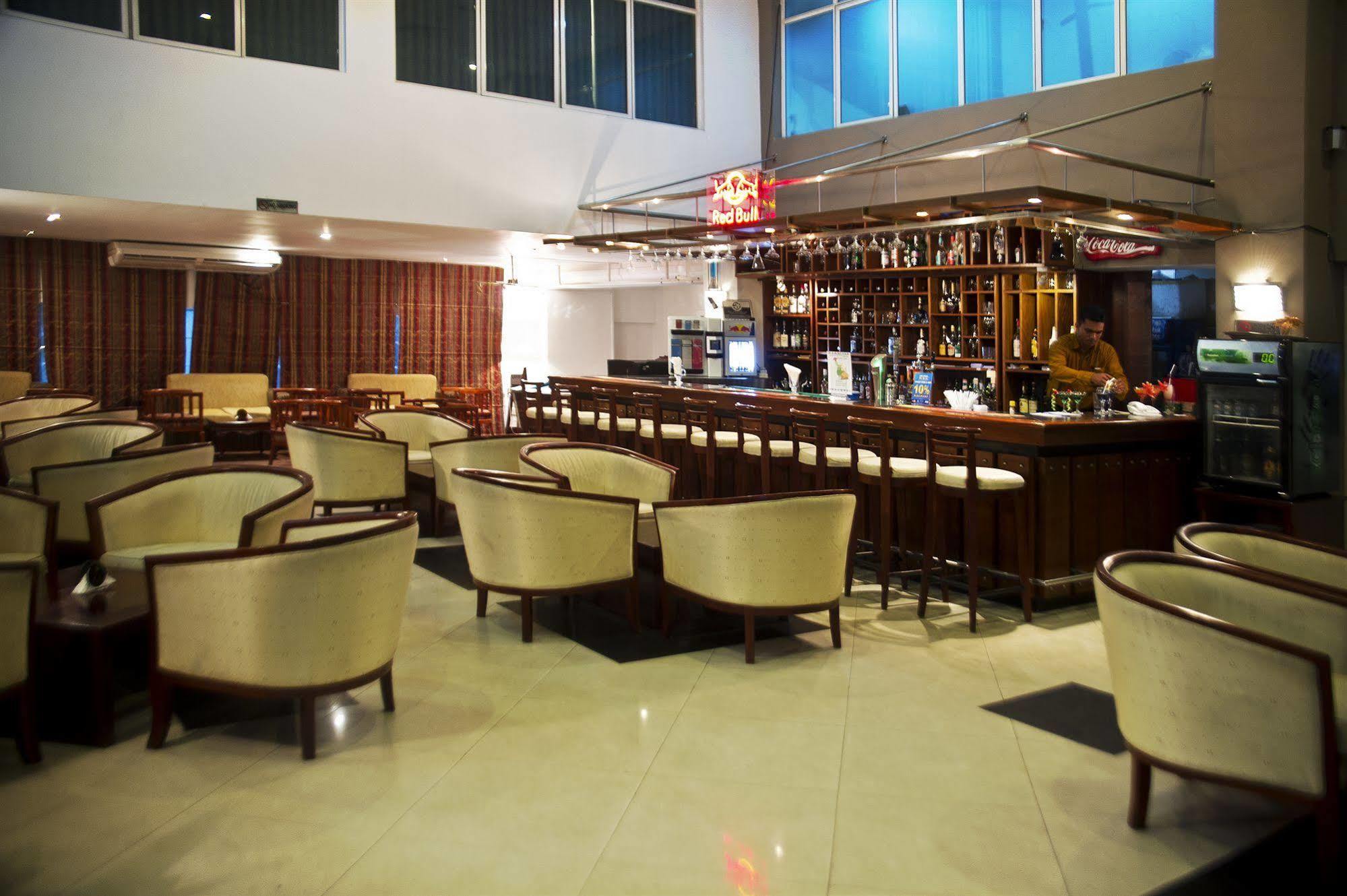 Global Towers Hotel & Apartments Colombo Exterior foto