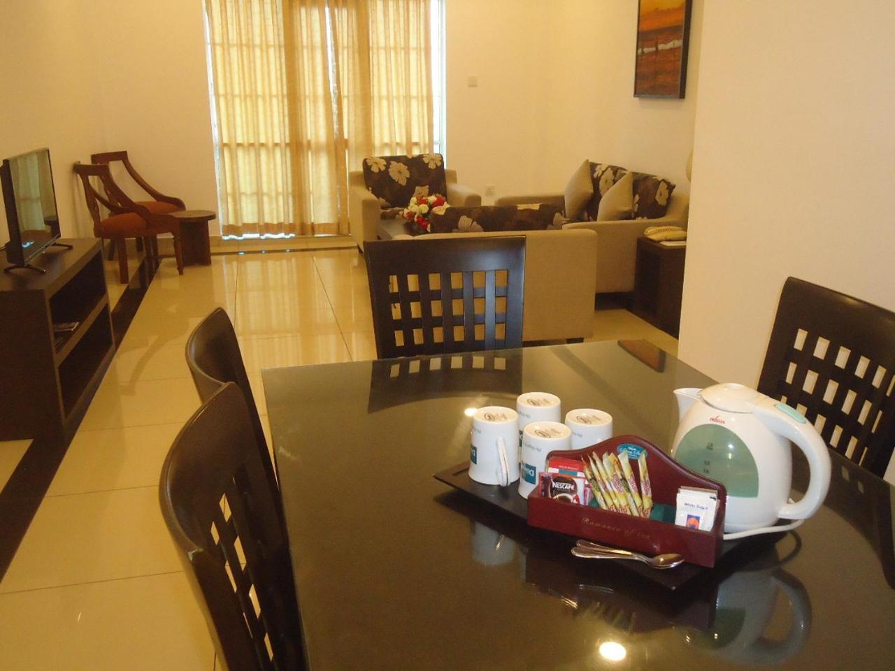 Global Towers Hotel & Apartments Colombo Exterior foto