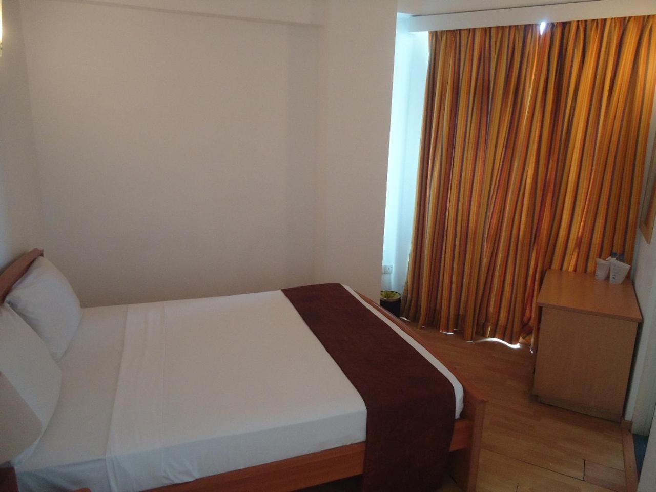 Global Towers Hotel & Apartments Colombo Exterior foto